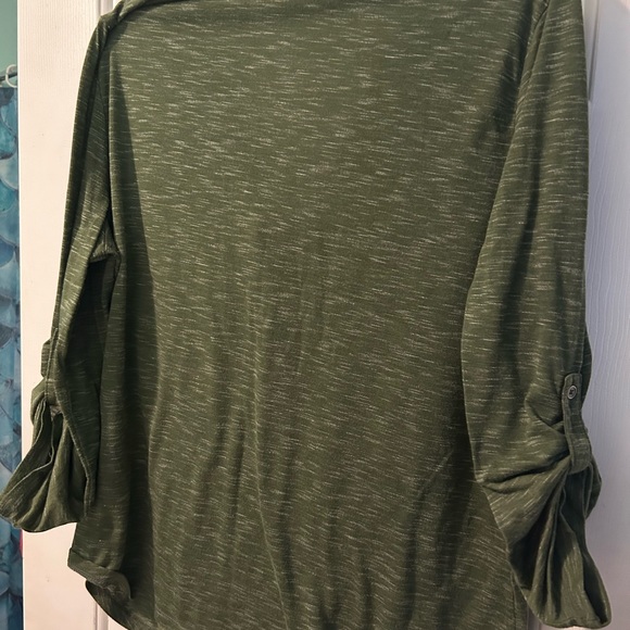 Olive green collared 1/2 button stretch blouse - Picture 3 of 3